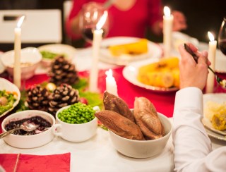 Como se alimentar bem durante as festas de fim de ano? 